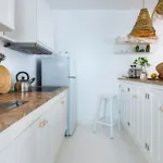 Surf Apartament *